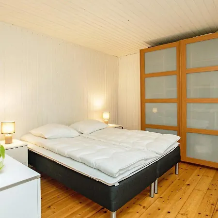 8 Person In Karrebaeksminde-by Traum *
