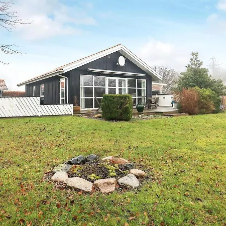 Ferienhaus 8 Person In Karrebaeksminde-by Traum